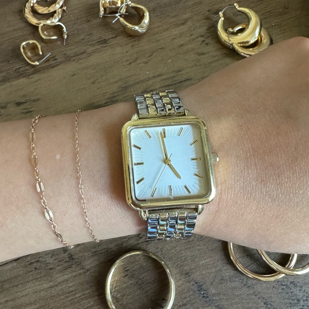 Two tone watch